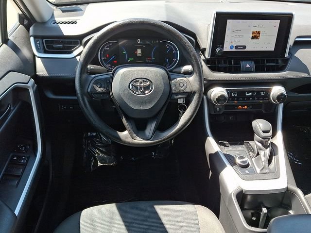 Certified 2023 Toyota RAV4 LE AWD/4WD image 11