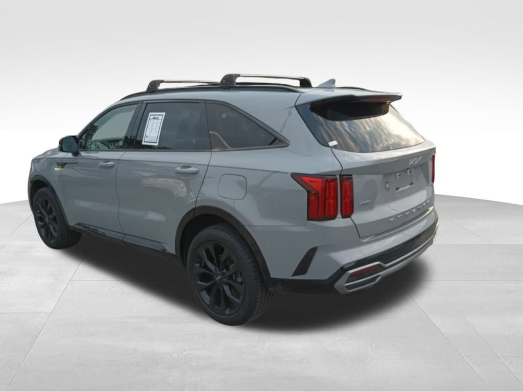 Used 2022 Kia Sorento SX image 3