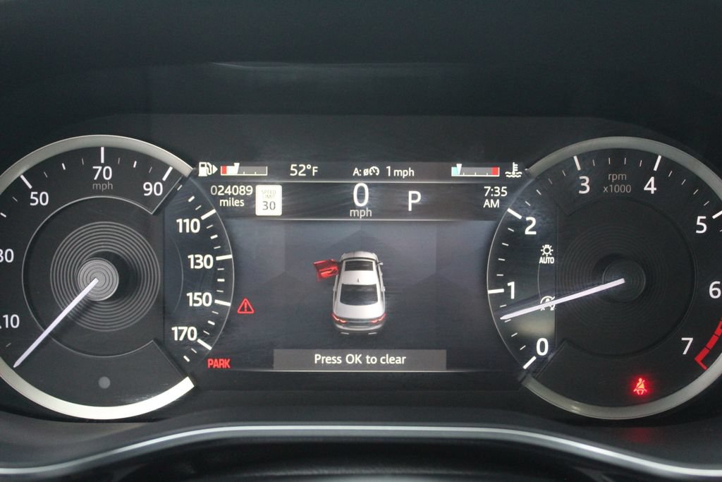 Used 2022 Jaguar XF R-Dynamic SE AWD/4WD image 36