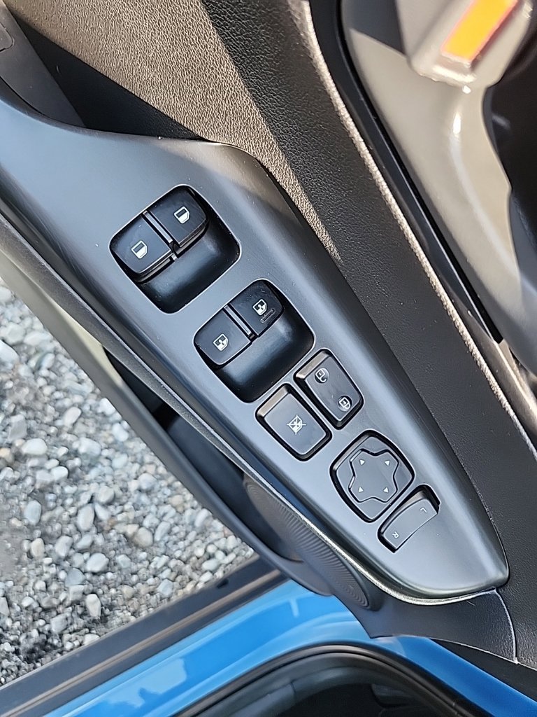 Used 2023 Hyundai Kona SEL AWD/4WD image 25