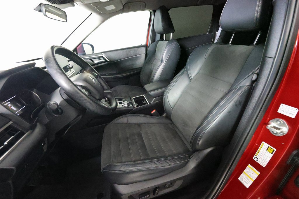 Used 2022 Mitsubishi Outlander SE image 19