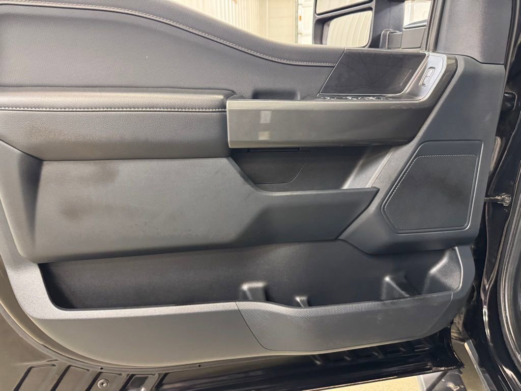 Used 2022 Ford F150 XLT w/ Equipment Group 302A High image 9