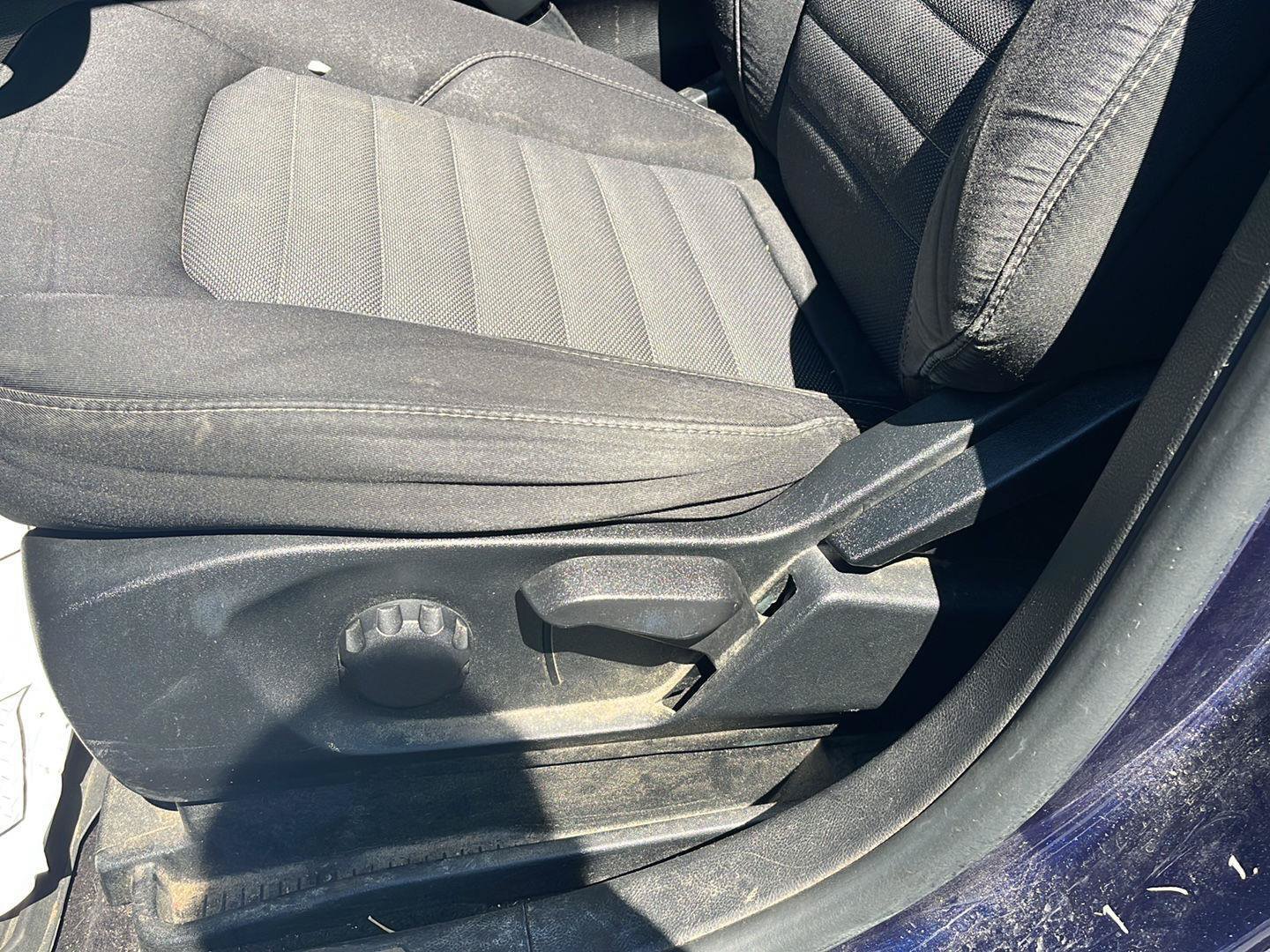 Used 2016 Ford Edge SE FWD image 20