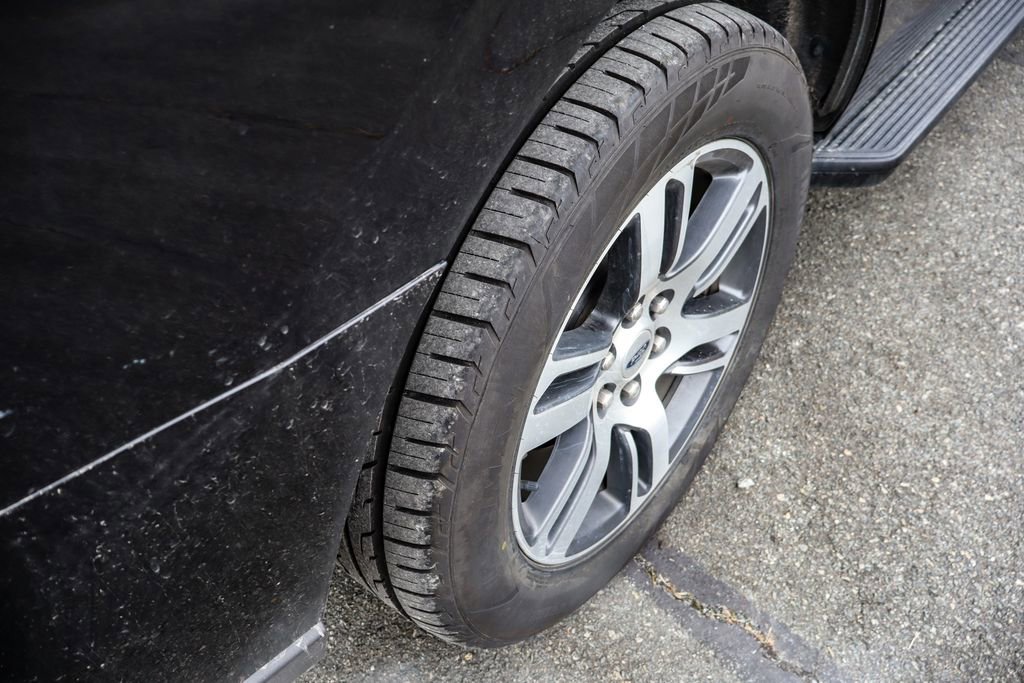 Used 2024 Ford Expedition Limited image 45