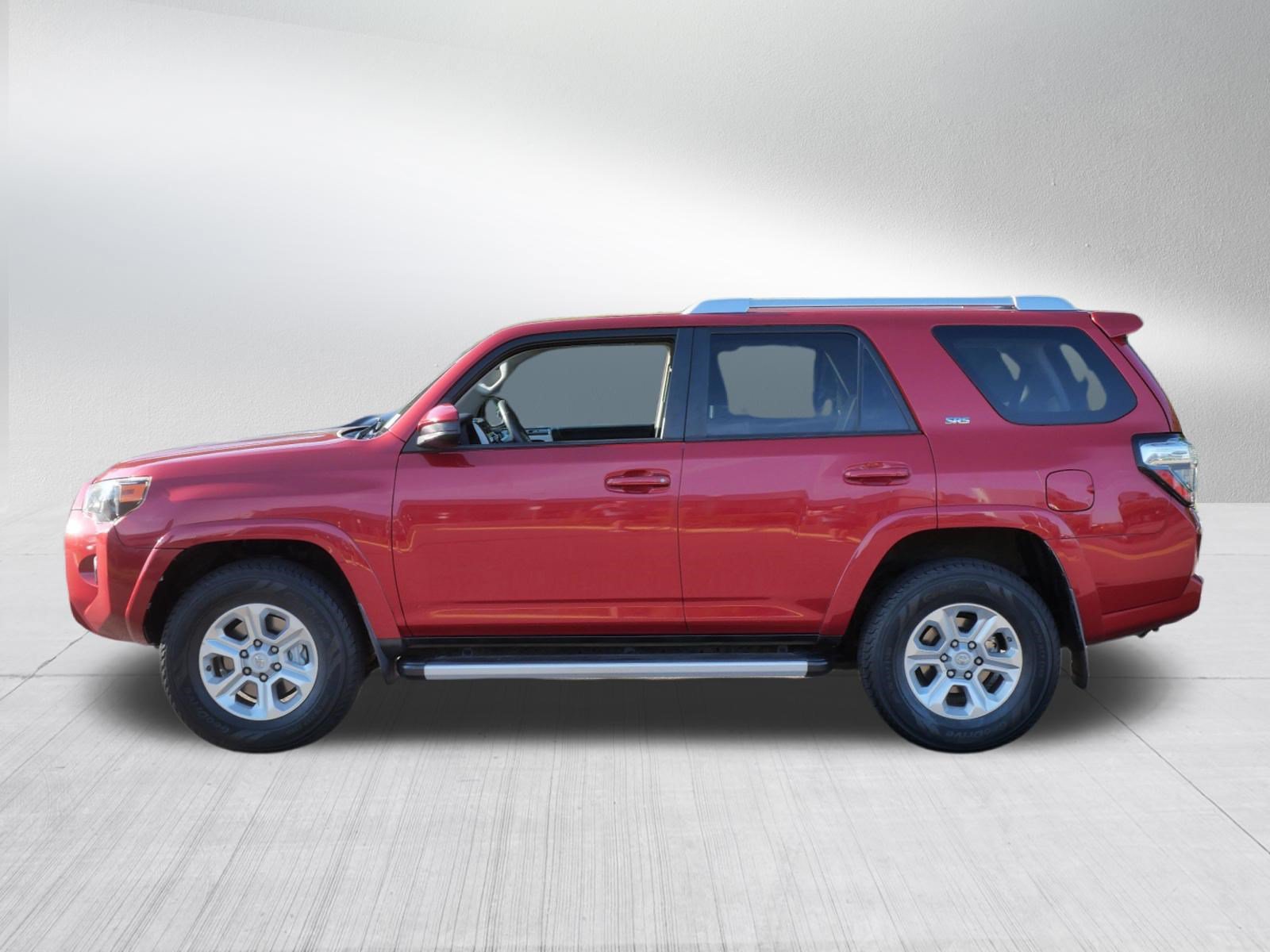 Certified 2016 Toyota 4Runner SR5 AWD/4WD image 4
