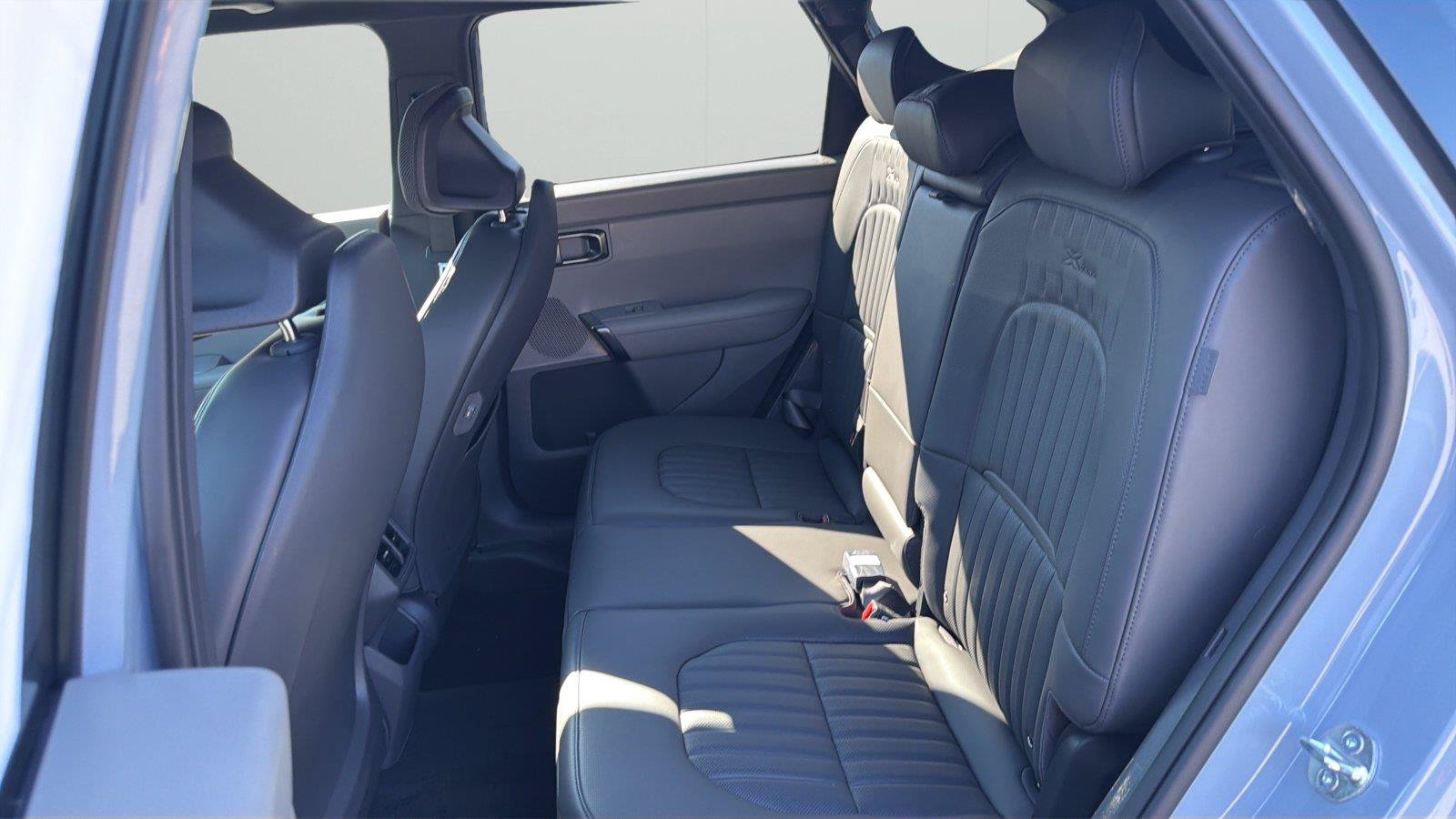 New 2027 Kia Seltos X-Line SX AWD/4WD image 11
