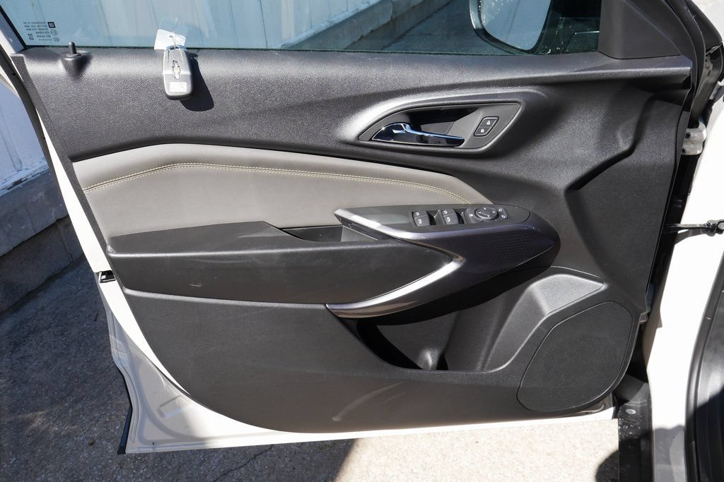 New 2026 Chevrolet Trax ACTIV w/ Sunroof Package FWD image 28