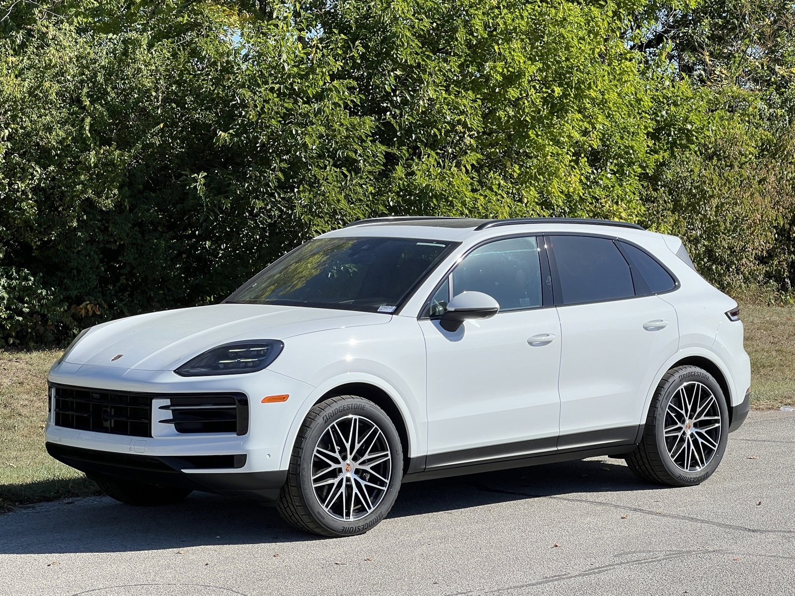 New 2026 Porsche Cayenne image 1