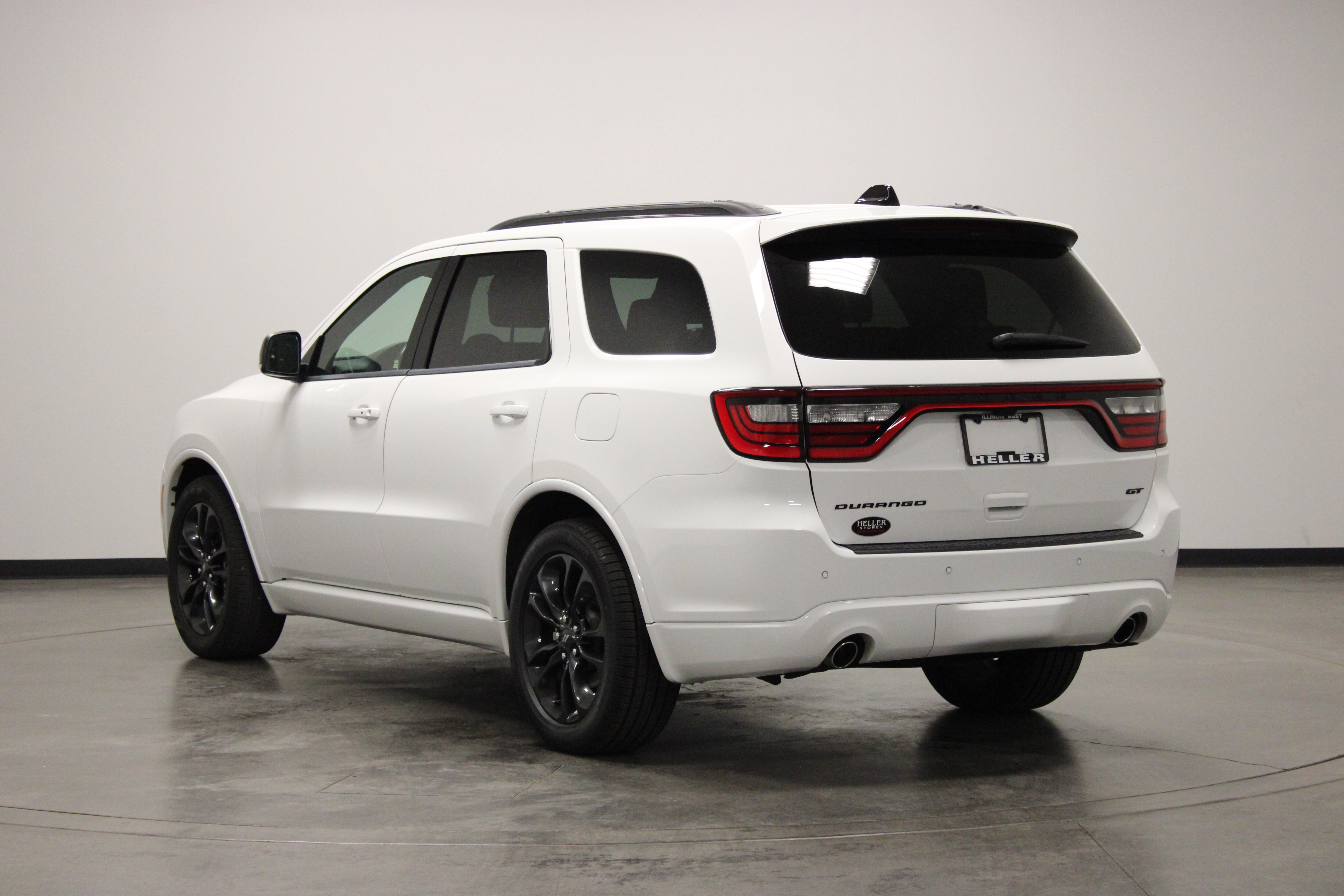 Used 2023 Dodge Durango GT RWD image 6