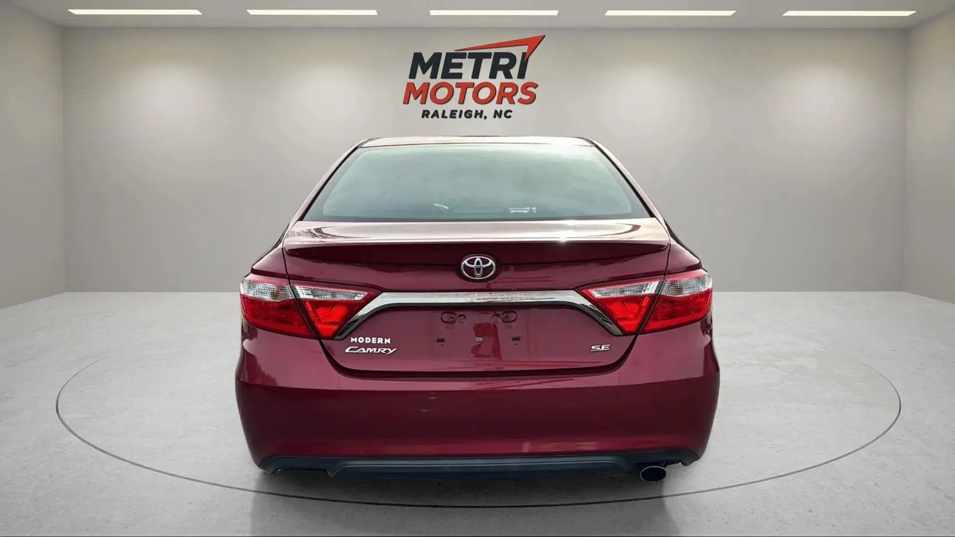 Used 2015 Toyota Camry SE image 6