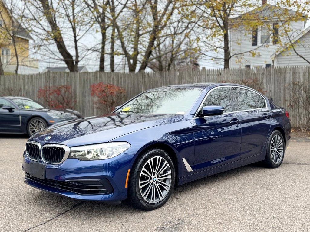 Used 2020 BMW 540i xDrive w/ Premium Package image 2