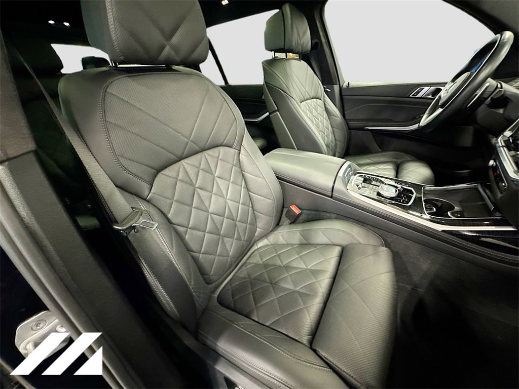 Used 2023 BMW X7 xDrive40i w/ M Sport Package image 33