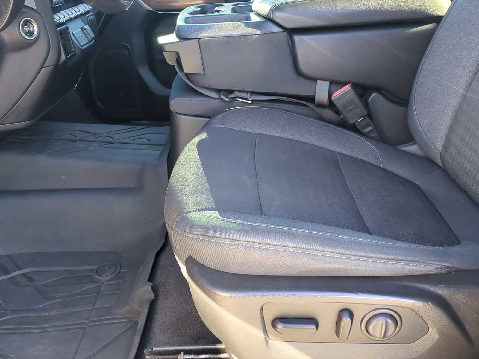 Used 2019 Chevrolet Silverado 1500 LT w/ Texas Edition image 19