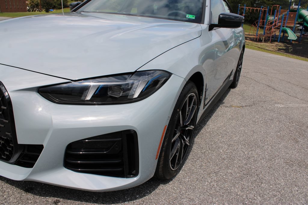 Used 2026 BMW 430i xDrive w/ M Sport Package AWD/4WD image 45