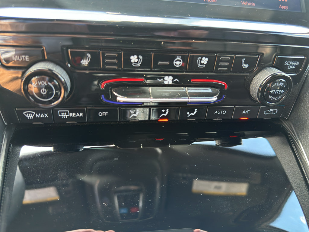 Used 2024 Jeep Grand Cherokee L Limited w/ Luxury Tech Group II RWD image 19