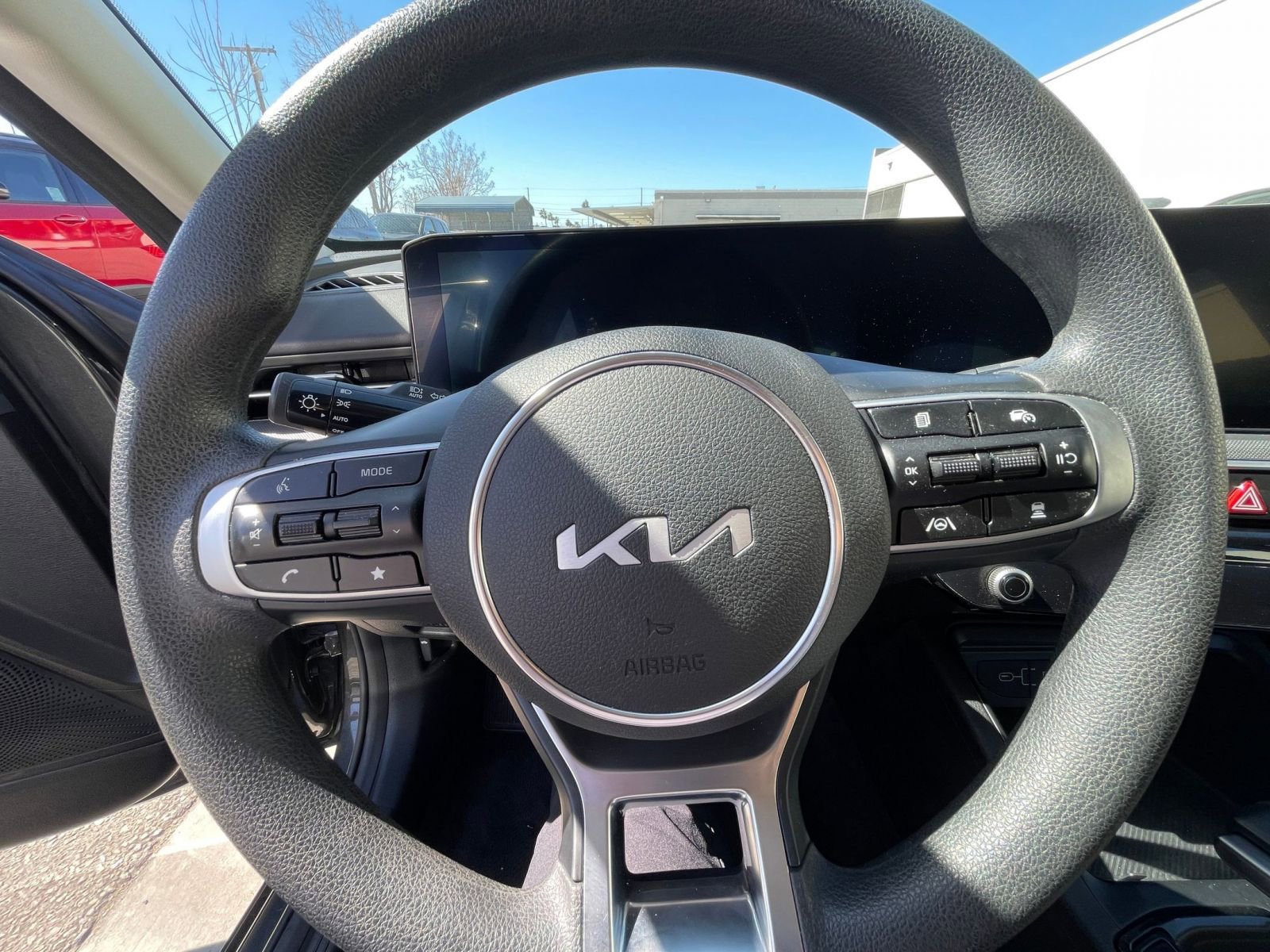 Used 2025 Kia K5 LXS FWD image 29