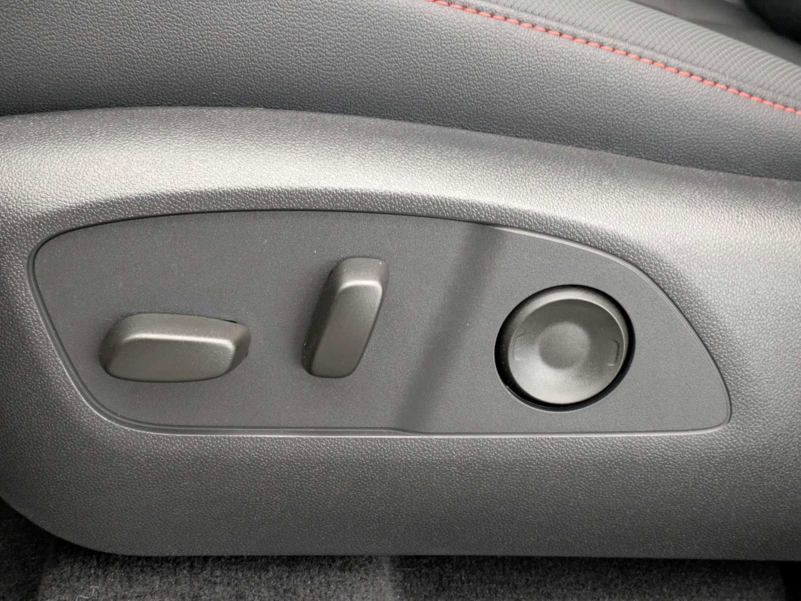 New 2026 Chevrolet Traverse Z71 image 18