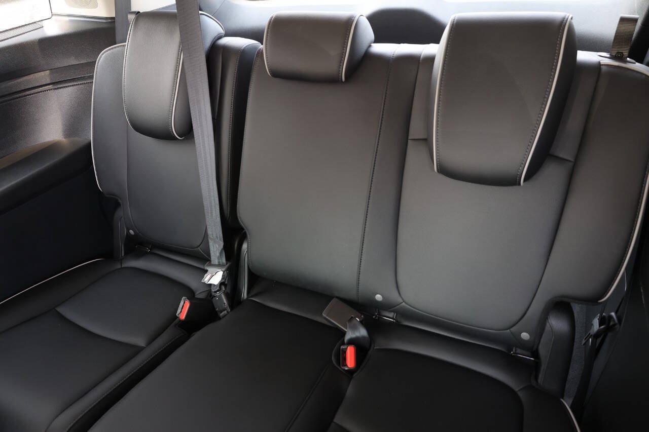 Used 2025 Honda Odyssey Elite image 17