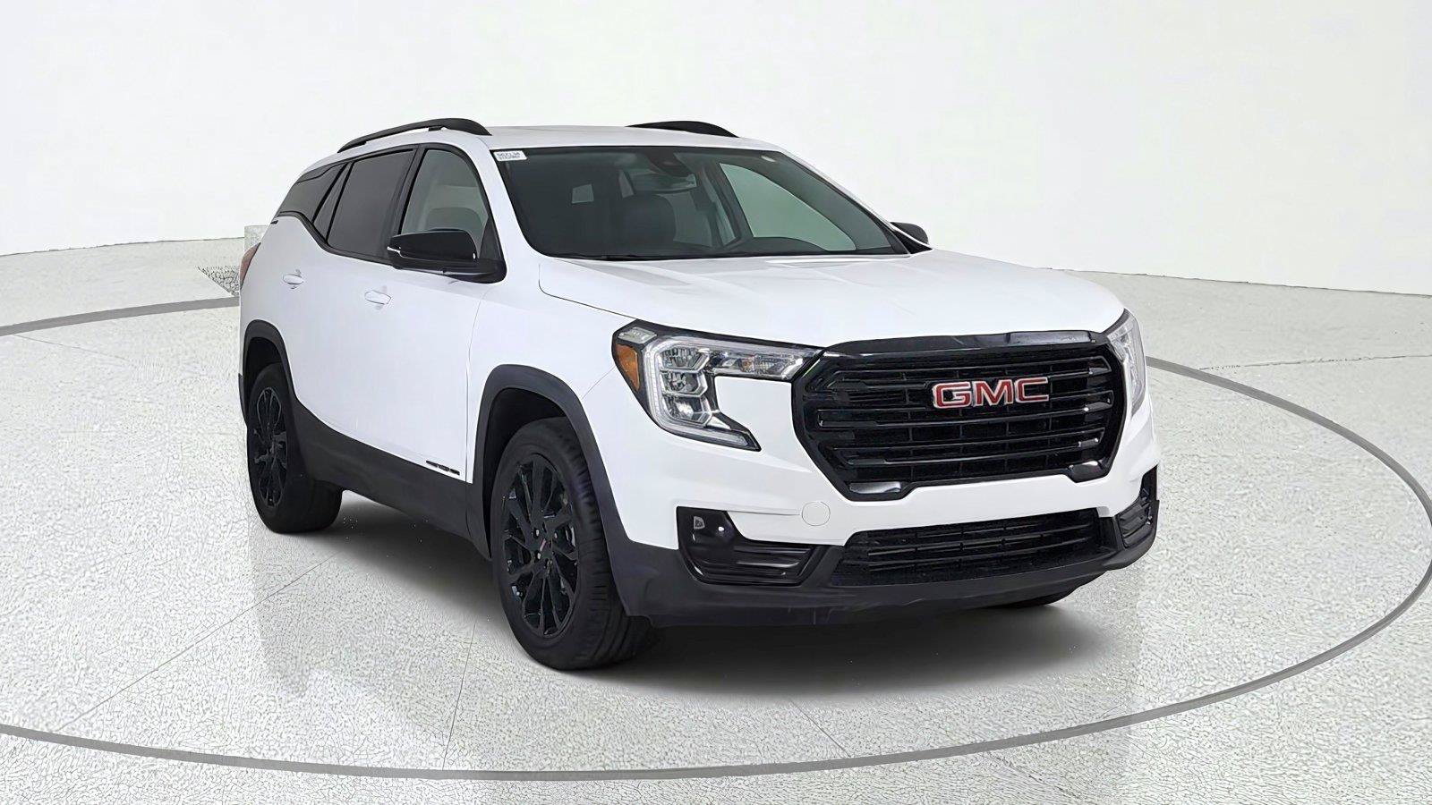 Used 2024 GMC Terrain SLT w/ Elevation Edition