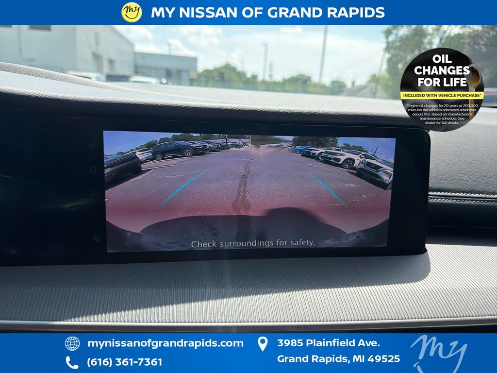 Used 2025 Nissan Murano SV AWD/4WD image 24