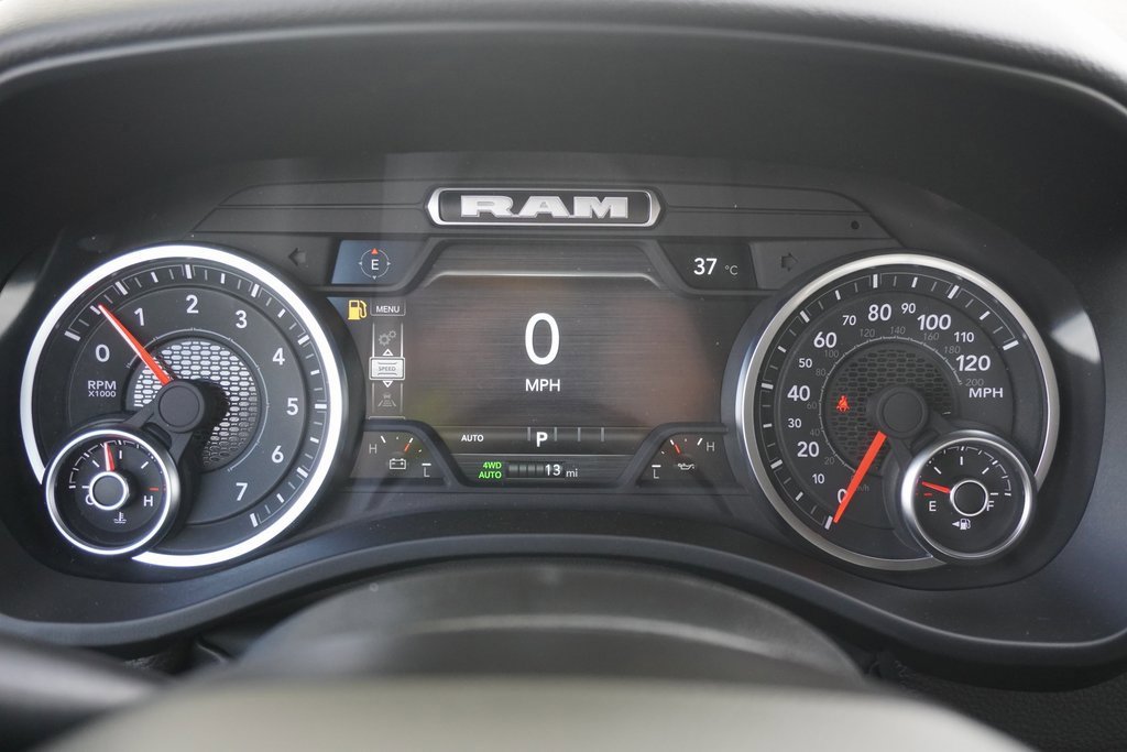 New 2026 RAM 1500 4x4 Crew Cab image 12