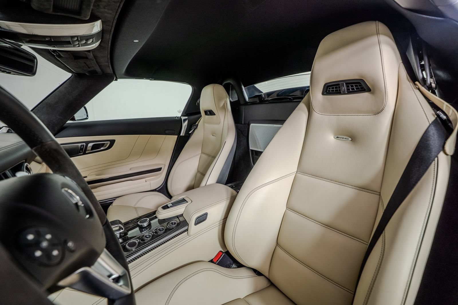 Used 2012 Mercedes-Benz SLS AMG Roadster image 48