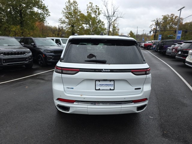 Used 2023 Jeep Grand Cherokee Overland w/ Luxury Tech Group IV AWD/4WD image 28