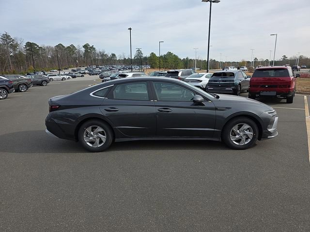 New 2026 Hyundai Sonata SE FWD image 13
