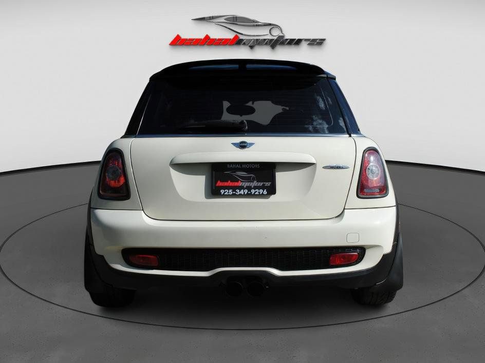 Used 2010 MINI Cooper John Cooper Works image 9