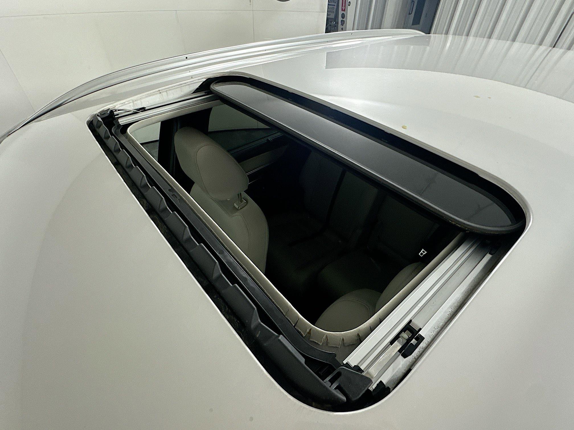 Used 2024 MAZDA CX-90 Plug-In Hybrid w/ Preferred image 26