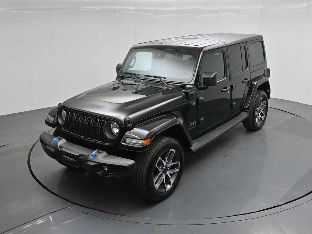 Used 2024 Jeep Wrangler Unlimited AWD/4WD image 35