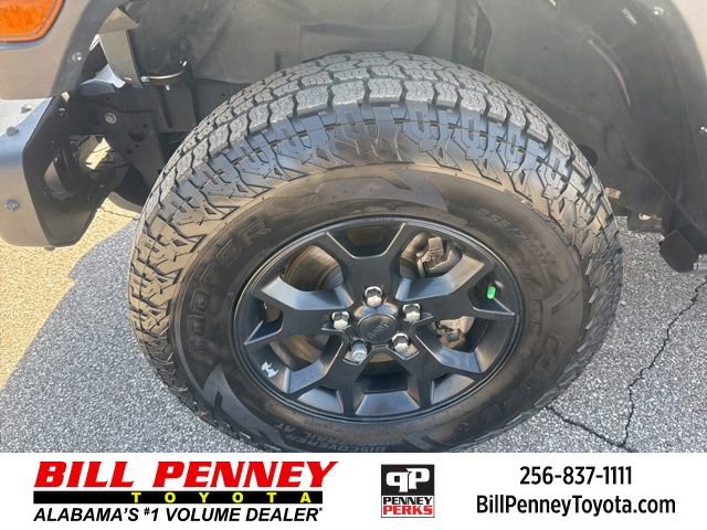 Used 2019 Jeep Wrangler Unlimited Sahara w/ Quick Order Package 24M Moab image 11