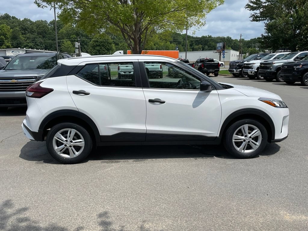Used 2023 Nissan Kicks S FWD image 16