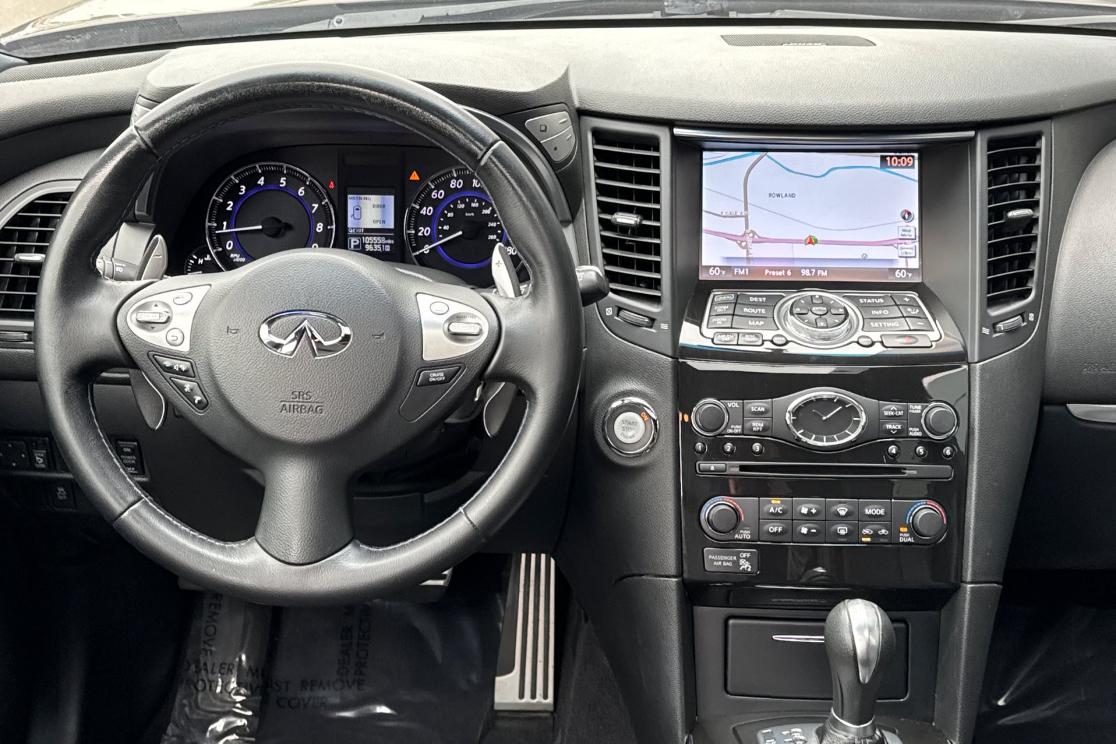 Used 2017 INFINITI QX70 2WD w/ Premium Package image 15