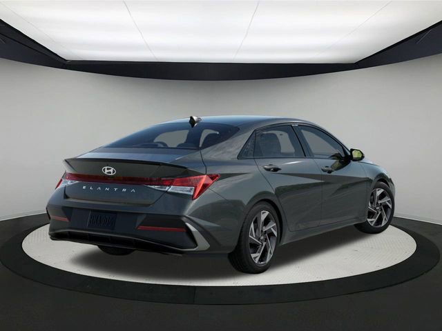New 2025 Hyundai Elantra Sport image 5