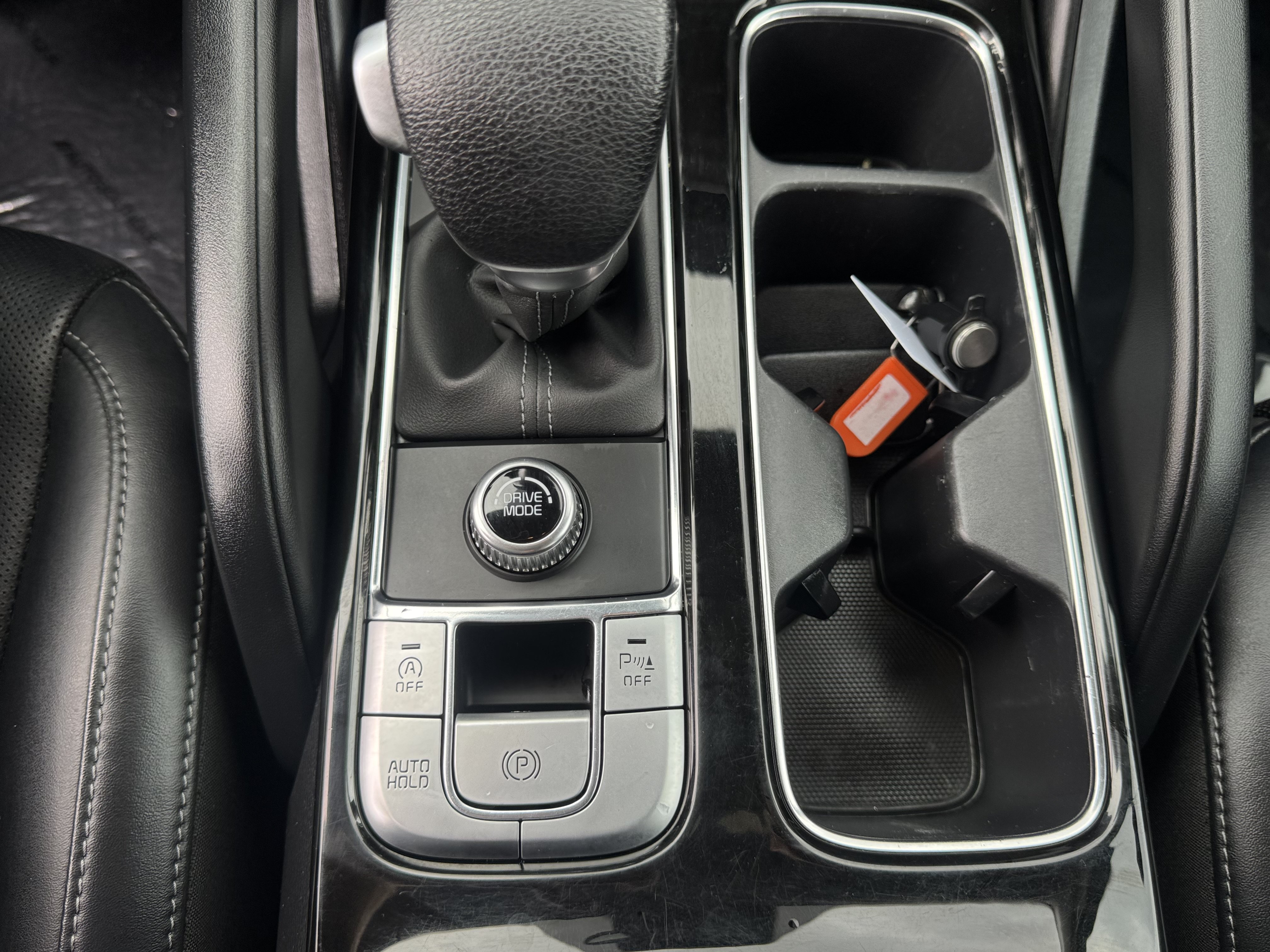 Used 2022 Kia Telluride LX FWD image 30