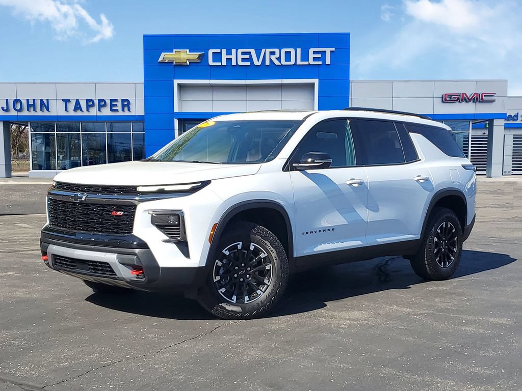 Used 2026 Chevrolet Traverse Z71 w/ Driver Confidence Package AWD/4WD image 1