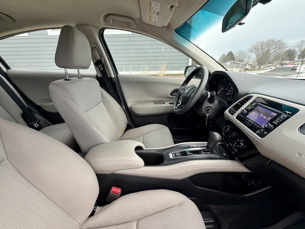 Used 2016 Honda HR-V LX image 18