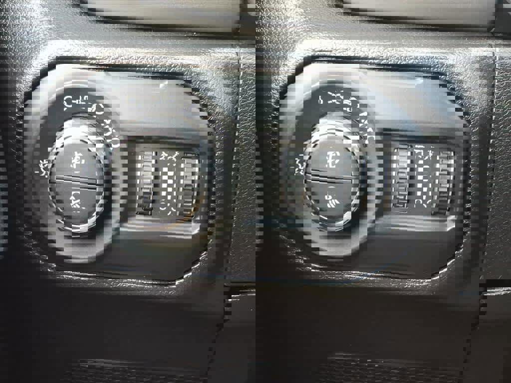 Used 2022 Jeep Gladiator Sport image 15