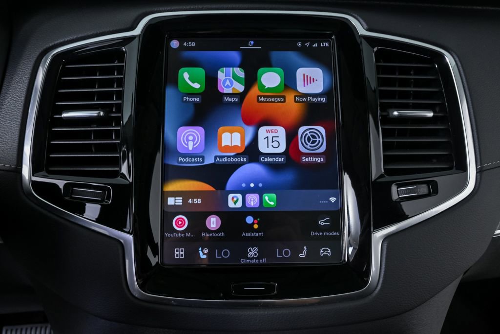 Certified 2024 Volvo XC90 B6 Ultimate AWD/4WD image 18