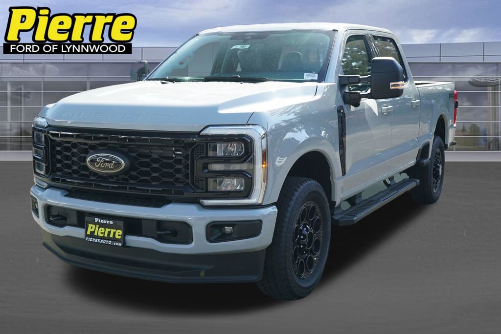 New 2026 Ford F250 XLT w/ XLT Premium Package