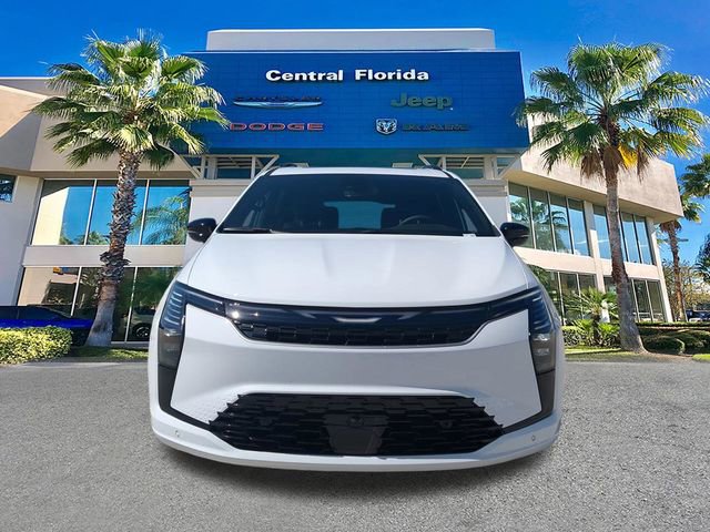 New 2027 Chrysler Pacifica Limited FWD image 3