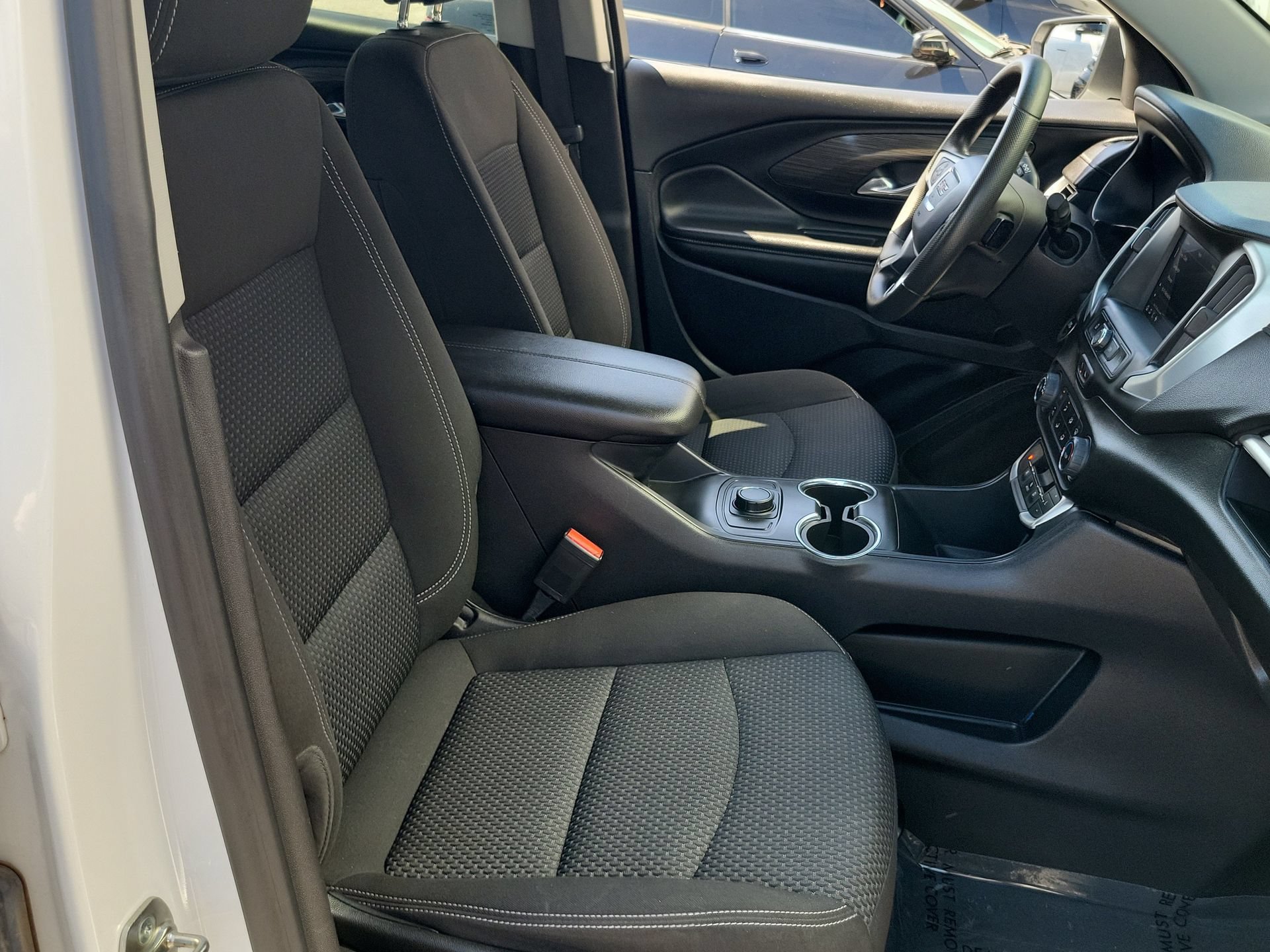 Used 2024 GMC Terrain SLE FWD image 18