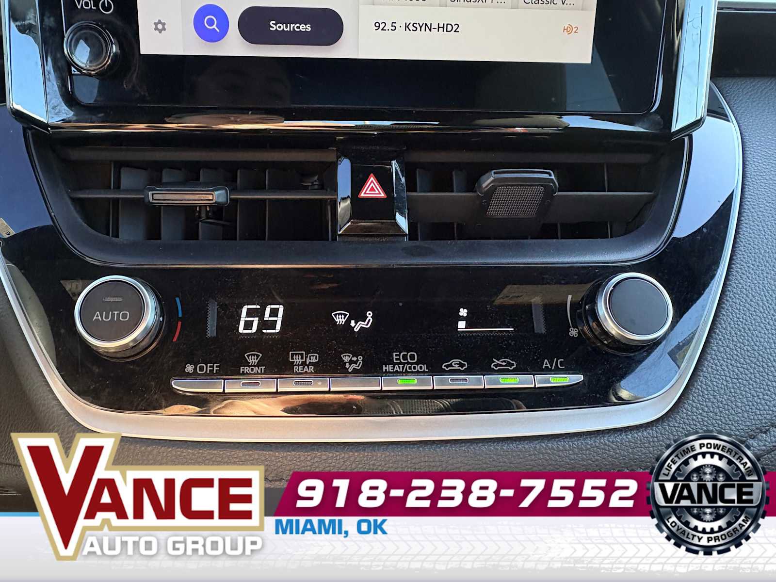 Used 2024 Toyota Corolla SE image 24