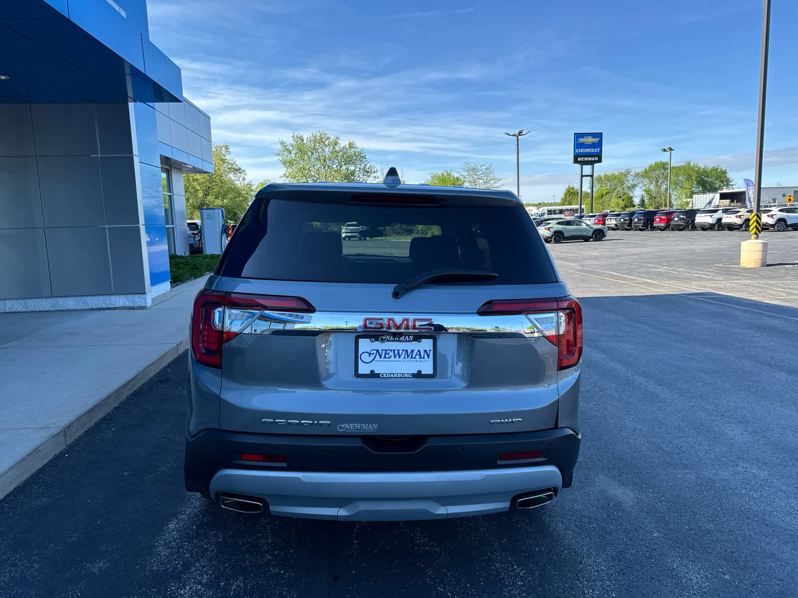 Used 2020 GMC Acadia SLE AWD/4WD image 8