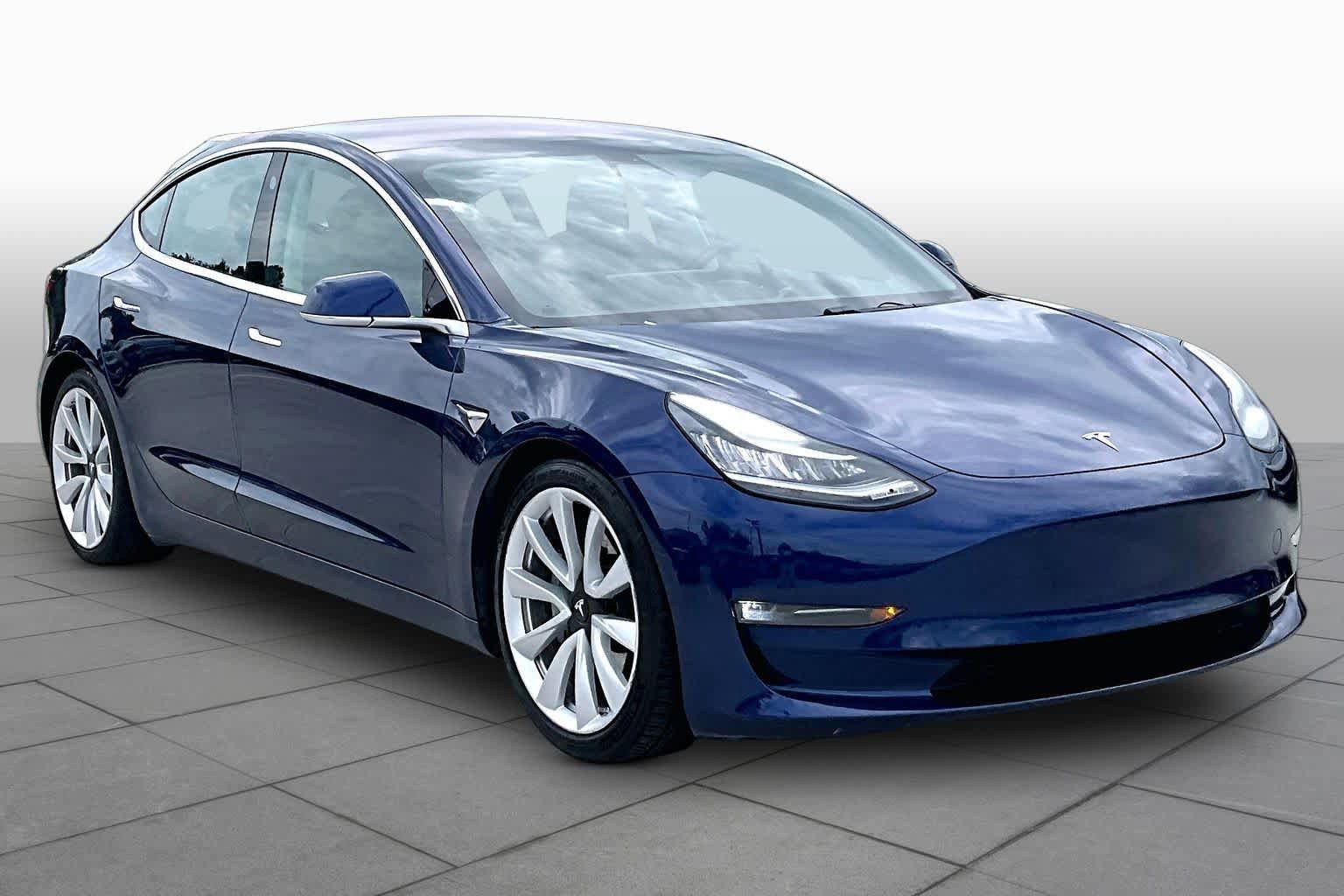 Used 2018 Tesla Model 3 Long Range RWD image 2