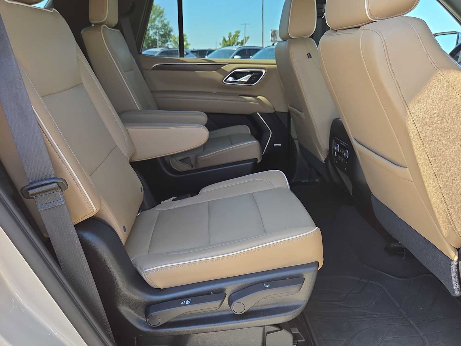 Used 2021 Chevrolet Tahoe Premier RWD image 25