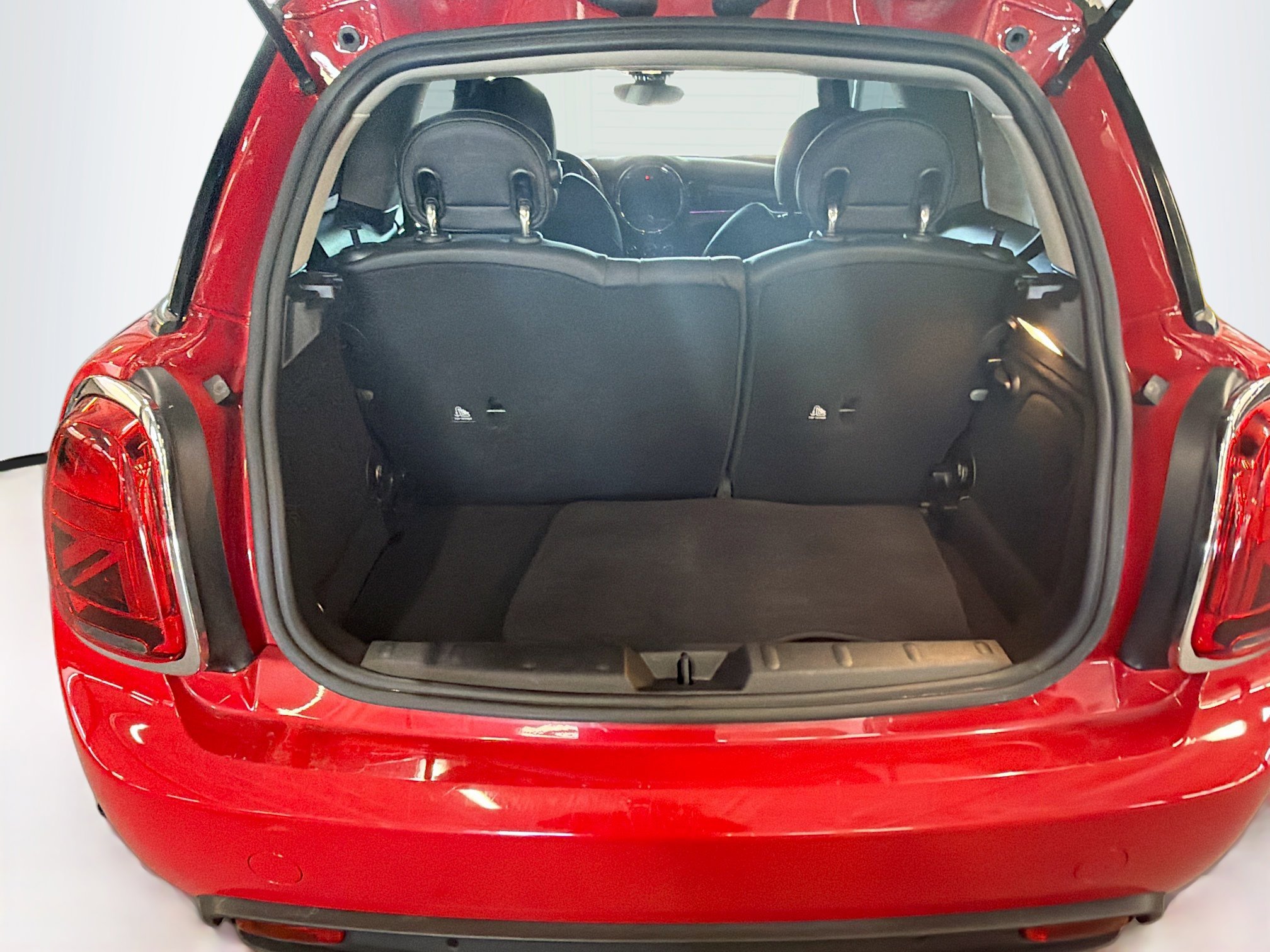 Used 2022 MINI Cooper SE w/ Driver Assistance Package FWD image 29