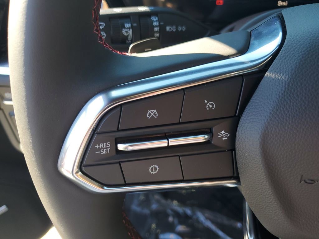 New 2026 Chevrolet Suburban RST image 34