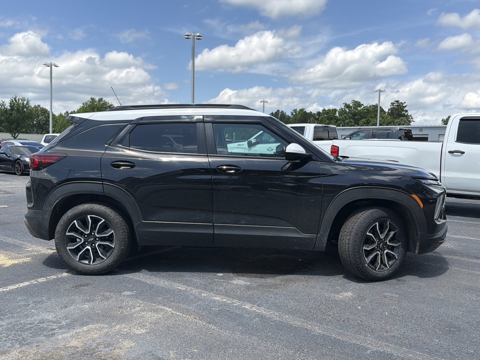 Used 2024 Chevrolet TrailBlazer ACTIV w/ Convenience Package AWD/4WD image 12